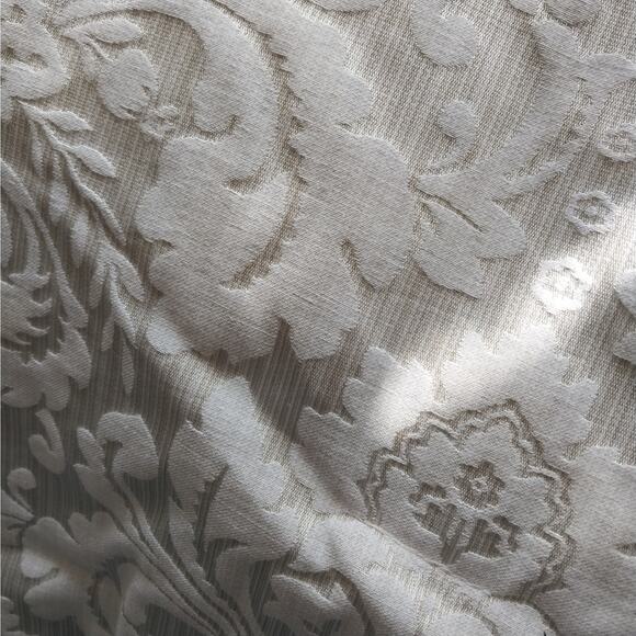 AT HOME! ECRU & CREAM HEAVY DAMASK W/CREAM INSETS LUXURY COMFORTER! QUEEN SIZE! - Picture 11 of 12